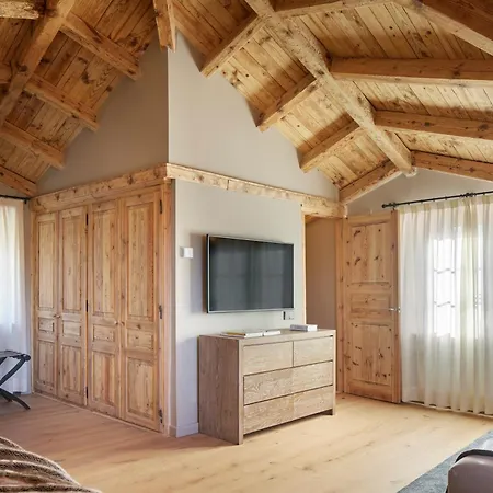 Pleta Baqueira Luxe 10 By Feelfree